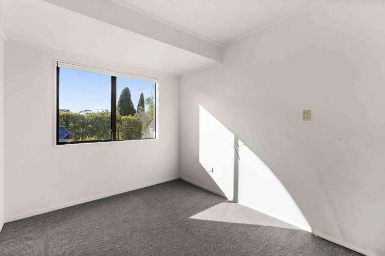 10 Busby Hill Havelock North_12