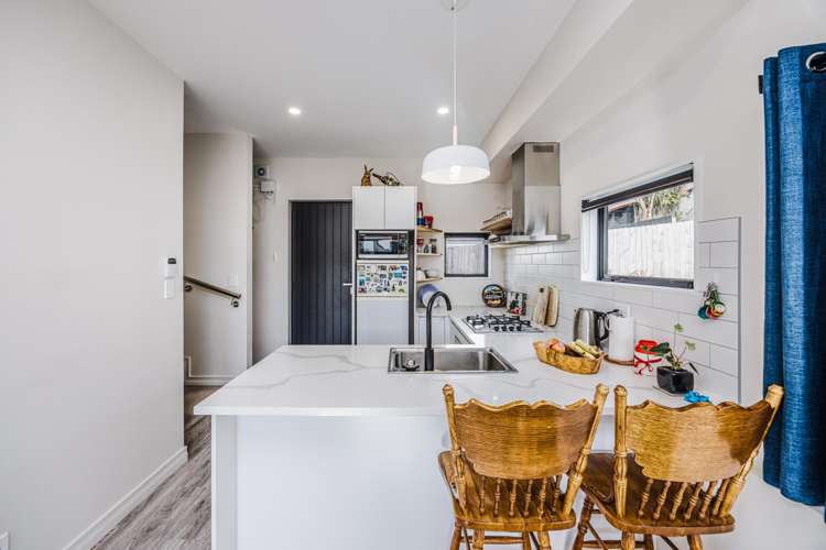 8/6 Hepburn Road Glendene_7