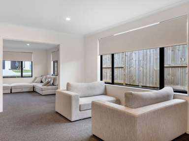 19 Lloyd Crescent_4