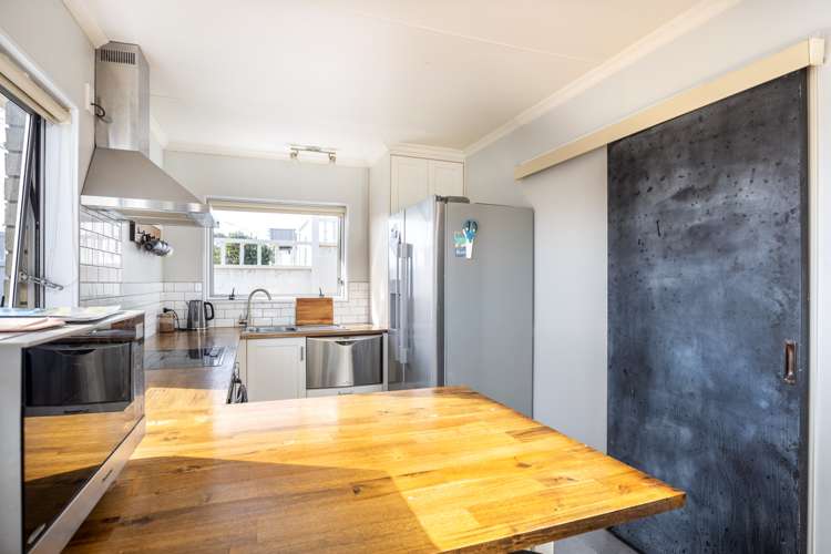 3/10 Karamu Street Strandon_4