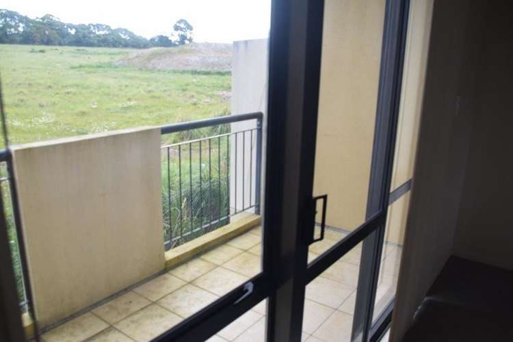 10/12 Crown Lynn Place New Lynn_7