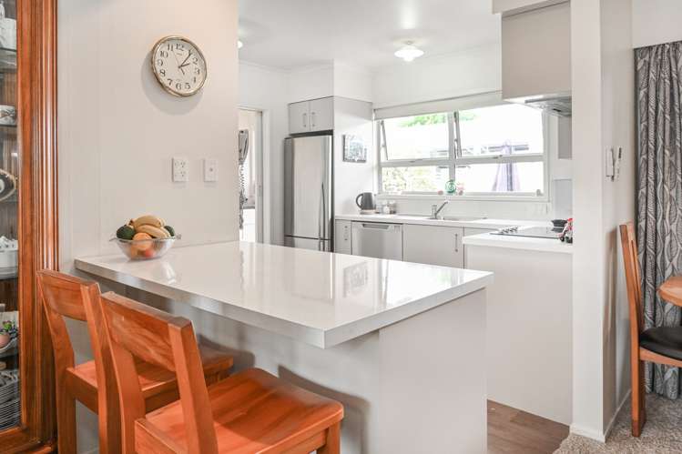 2/90 Napier Road Havelock North_7