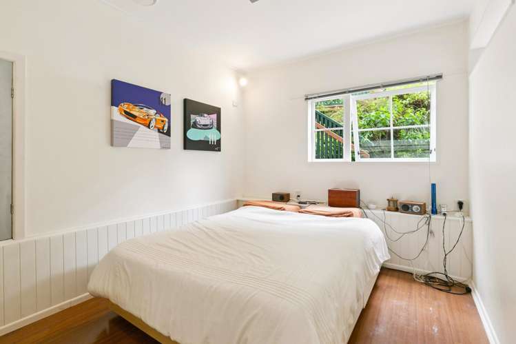 23 Turriff Crescent Tawa_5