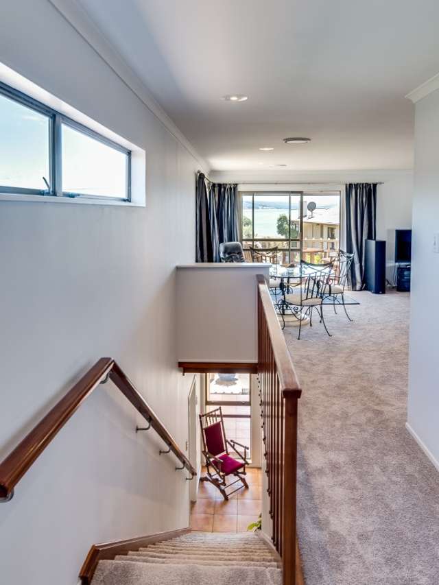 2/16 Charles Street Westshore_3