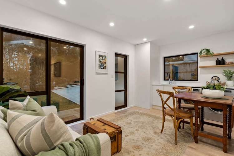 1/12 Surville Place Mairangi Bay_22