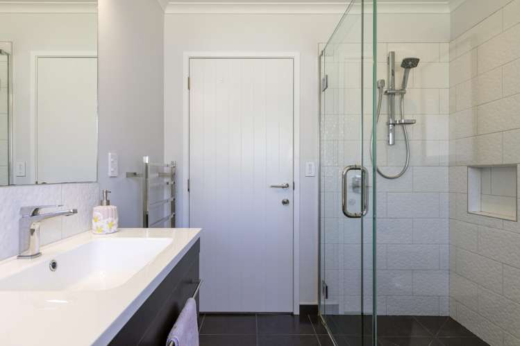 11 Tuhua Close Wharewaka_22