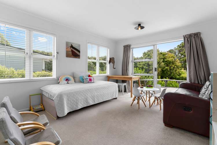 689 Cove Road Waipu_17