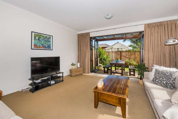 7 Ashurst Lane Greenhithe_4