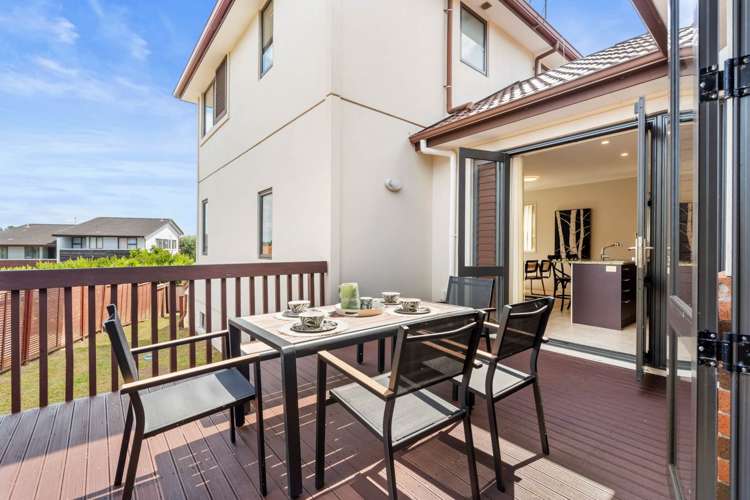 28 Greenbough Lane Greenhithe_14