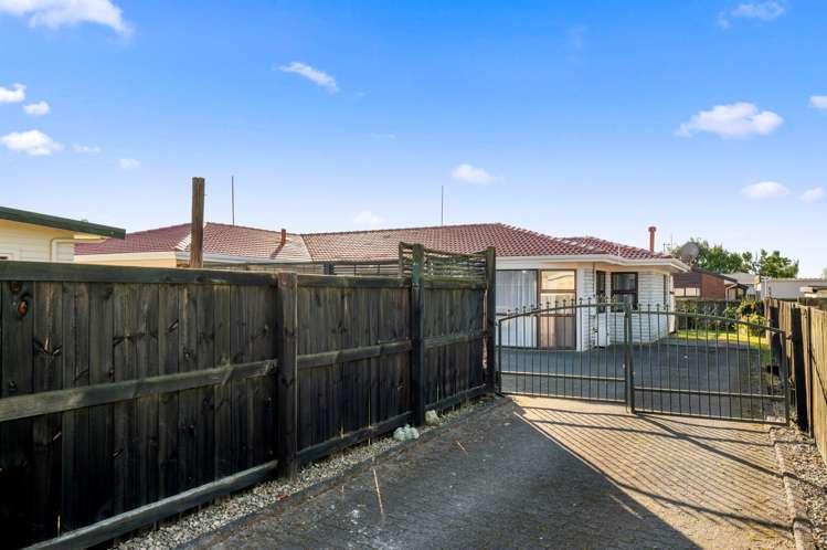 13a Tilsley Street Glenholme_18
