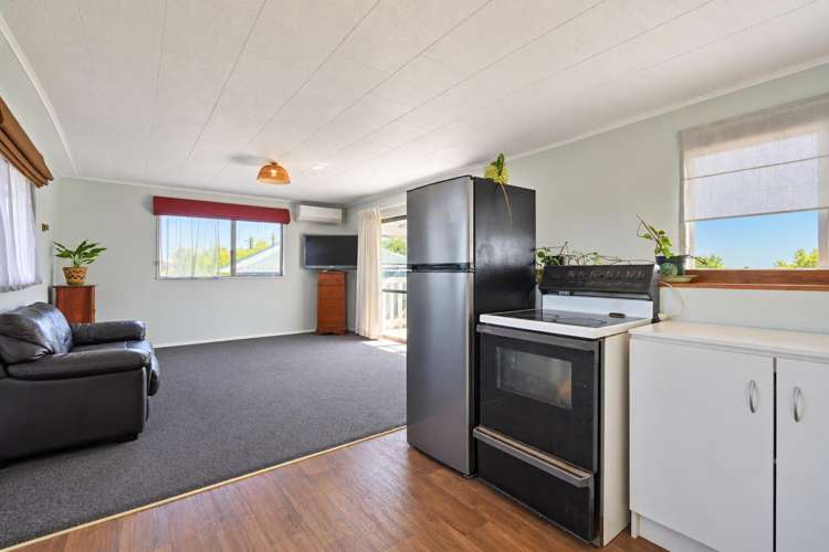 605A Queen Street East Parkvale_15