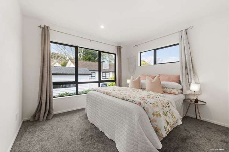 71a Santiago Crescent Unsworth Heights_8