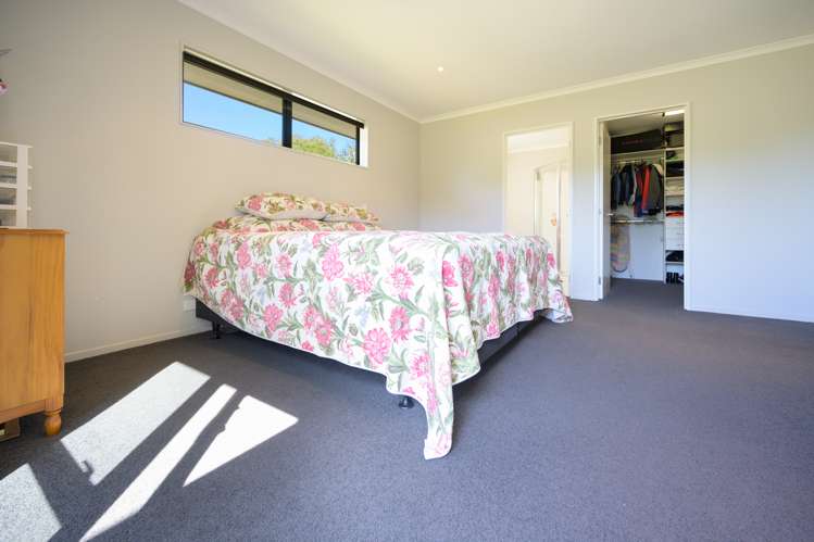 86 Covent Drive Stoke_9