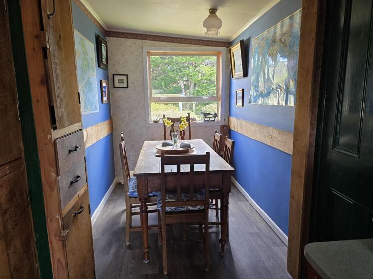22 and 24 Main Road Stewart Island_5
