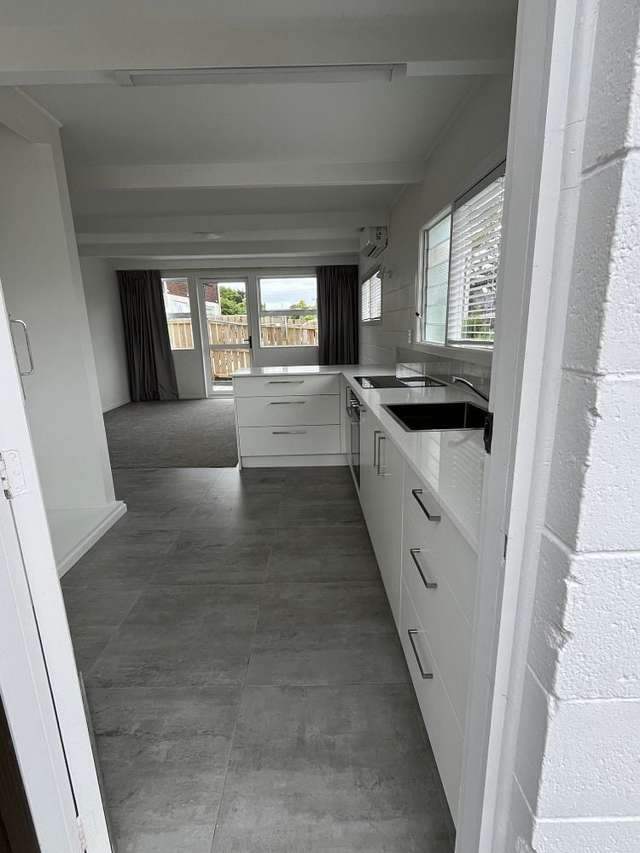 Ready. Fully renovated, handy for motorway.