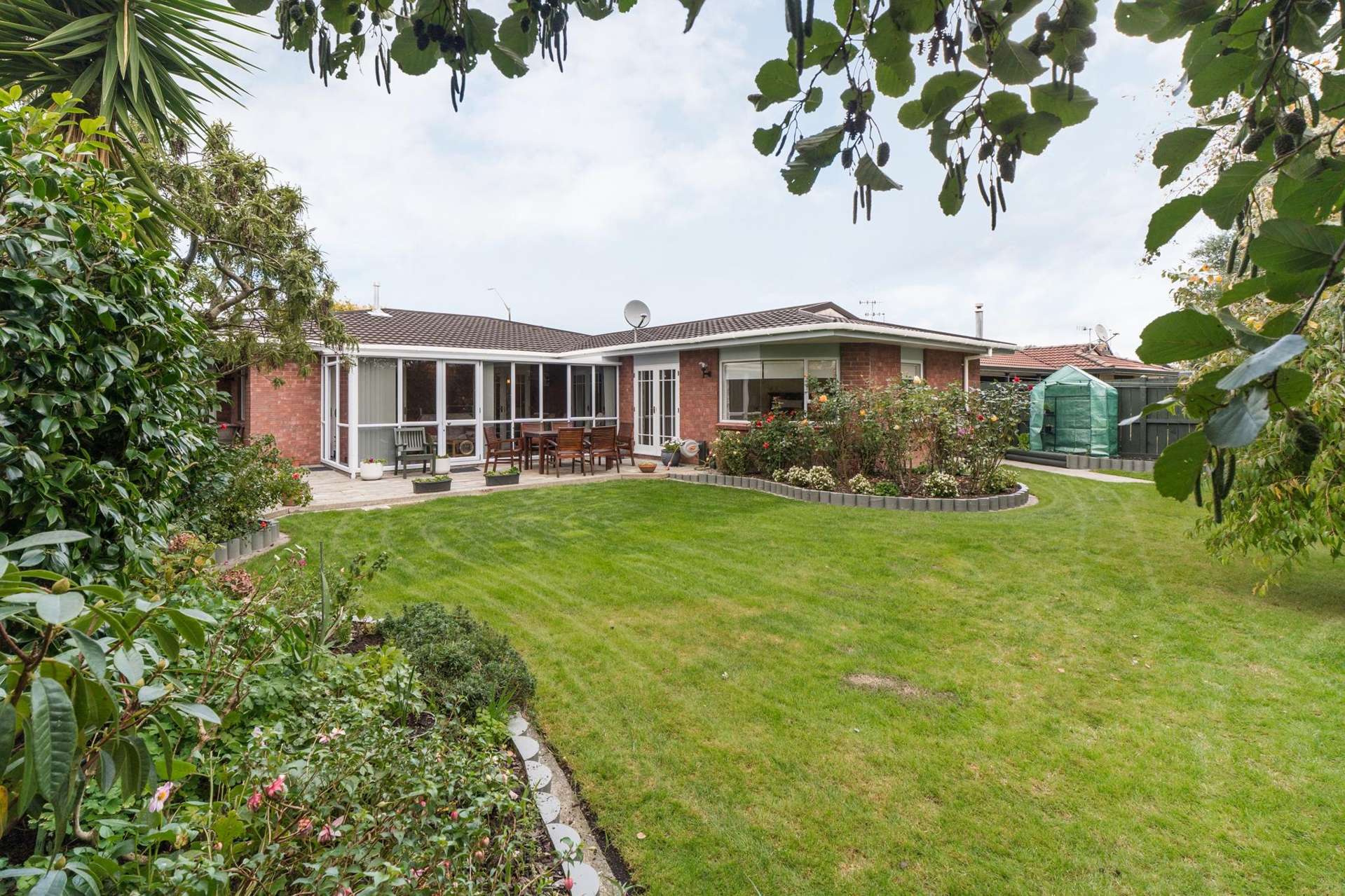 98 John F Kennedy Drive Milson_0