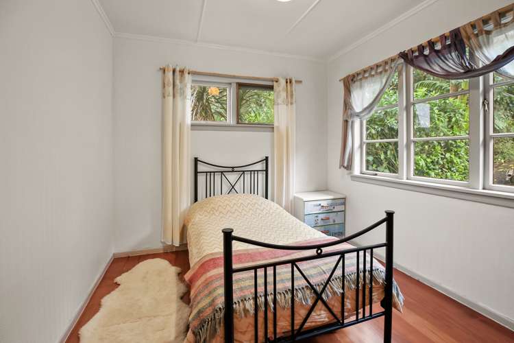 9 Lucy Road Waiomu_8