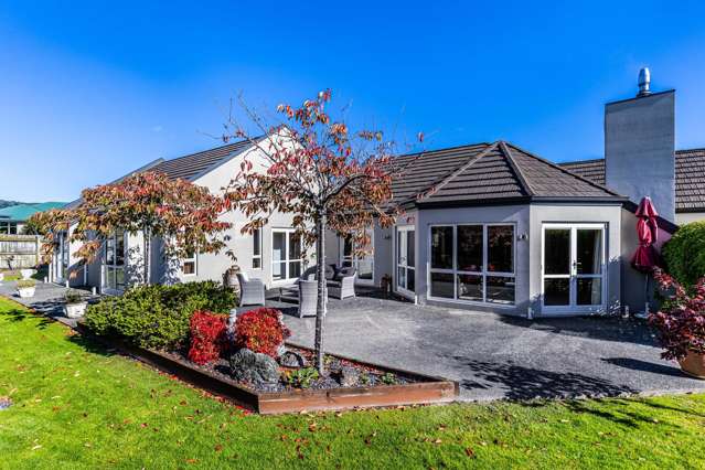 Modern Elegance, Stylish Living