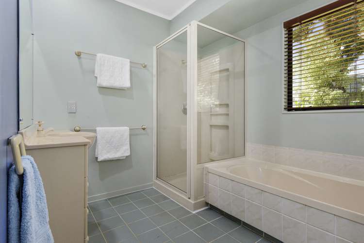 48 Wairere Road The Gardens_11