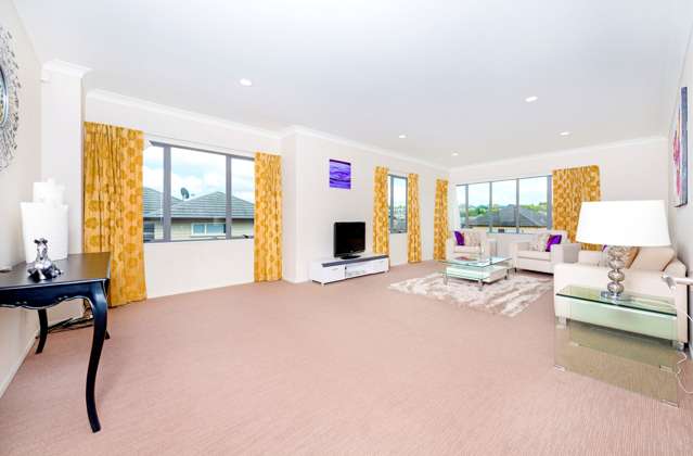 5 Woolaston Place Flat Bush_1