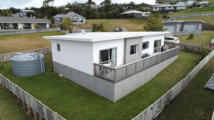 6 Frangipani Street Cable Bay_6