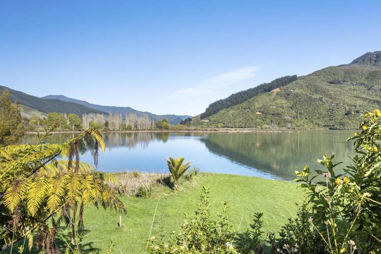 1735 Queen Charlotte Drive Marlborough Sounds_19