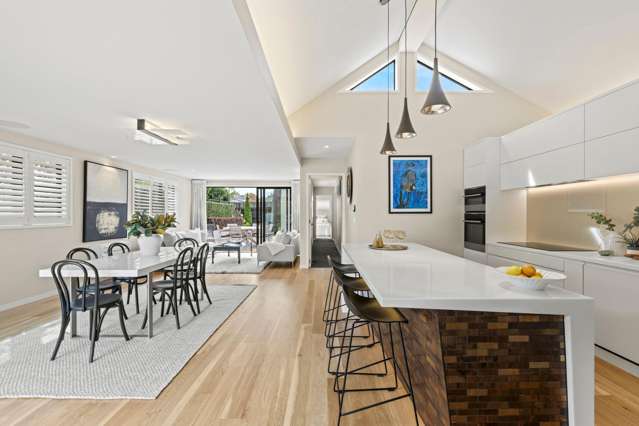 15 St Andrews Square Strowan_1