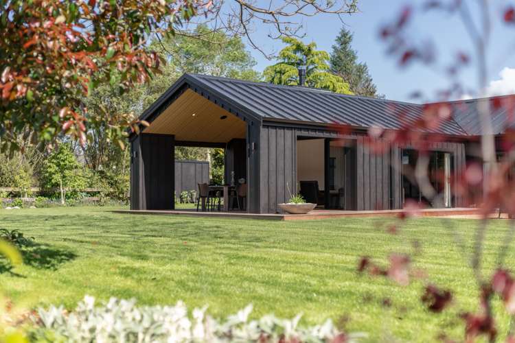 1 De La Mare Drive Leamington_18