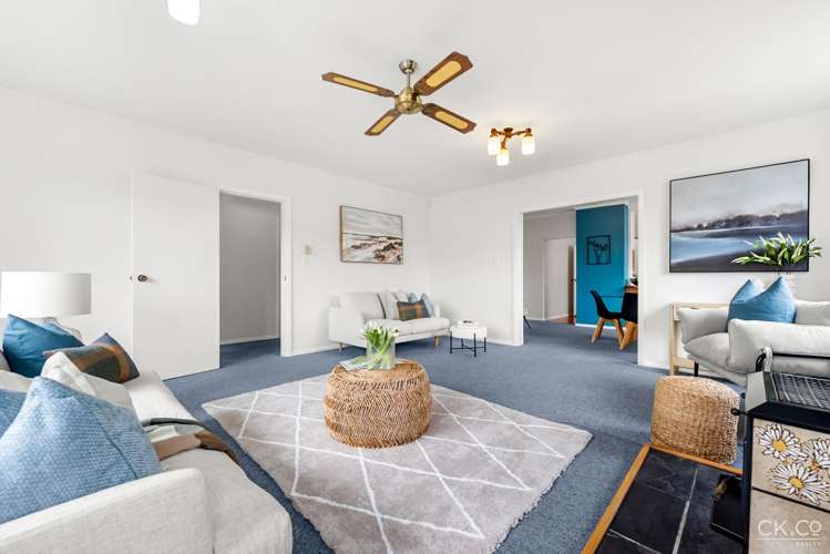 32 Hall Crescent Epuni_3