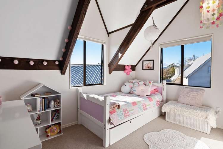 17 Harcourt Place Wakefield_15