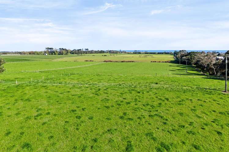 0n Ranfurly Street Waitara_10