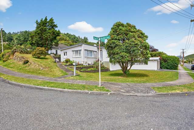 5 Burden Avenue Wainuiomata_2