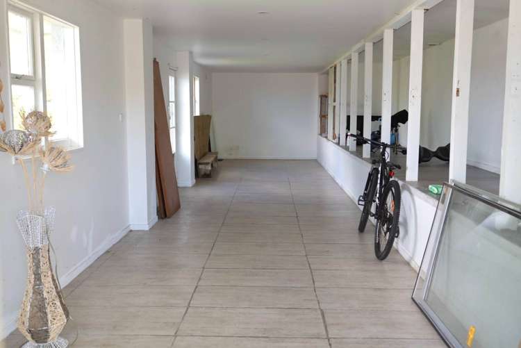 27 Marina Road Torbay_10