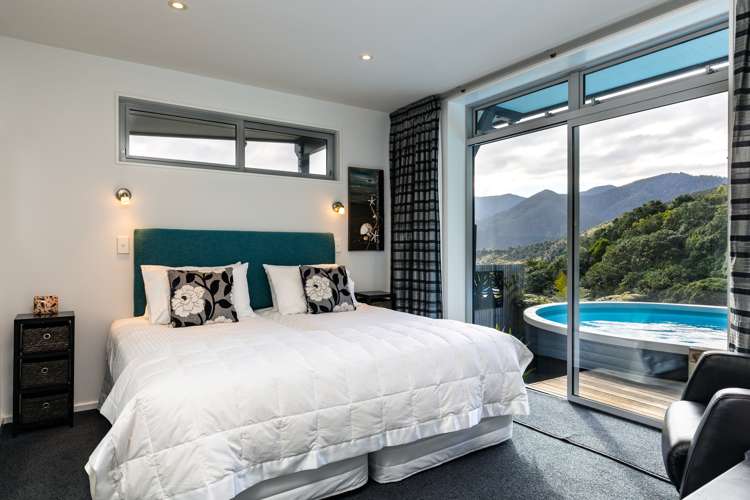 251 Queen Charlotte Drive Havelock_21