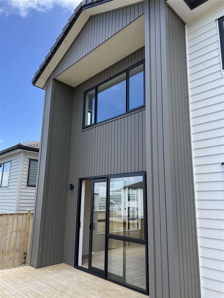 28 Lime Hill Rise Flat Bush_19