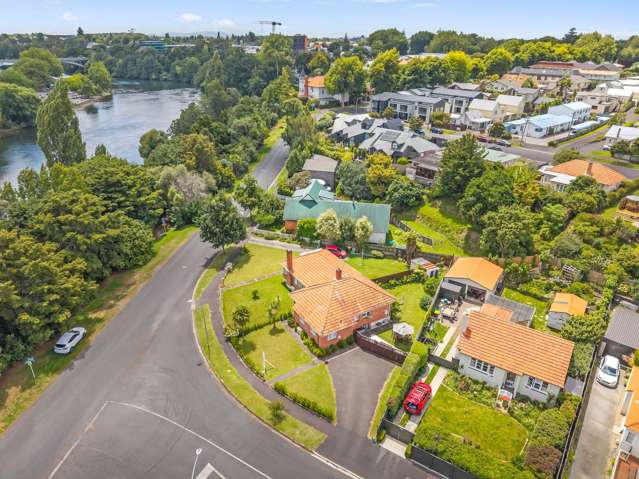 Affordable riverside charmer with own title