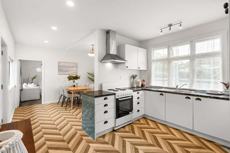 6 Charlesworth Street_0