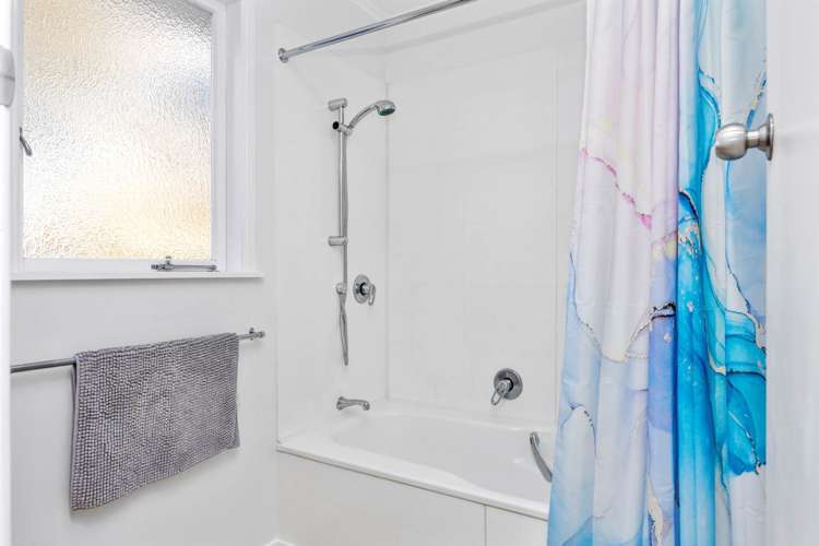 19 Takapu Street Henderson_21