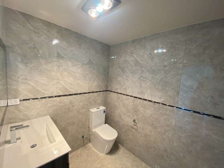 6/4017 Great North Road Glen Eden_6