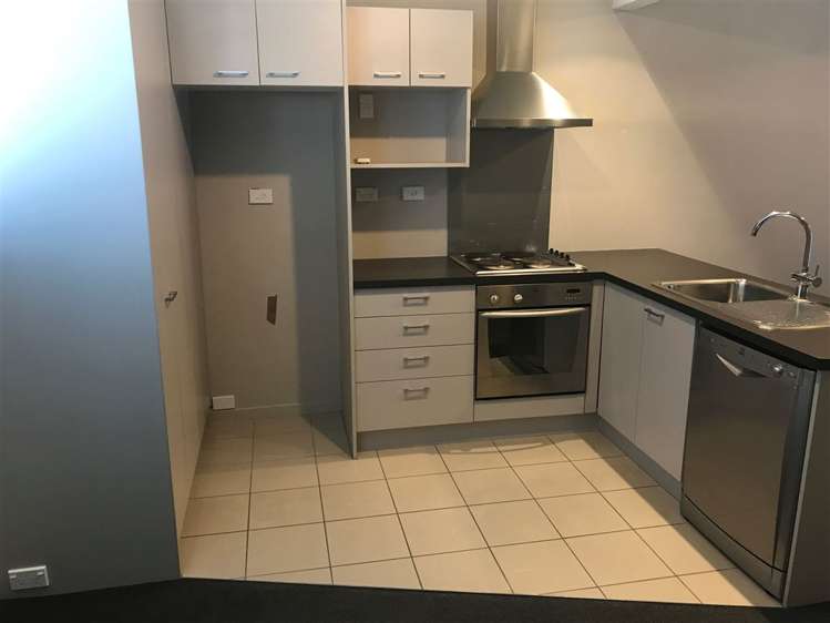 8/28 Southampton Street Sydenham_1