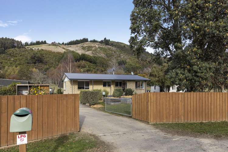 1112 Queen Charlotte Drive Anakiwa and Surrounds_27