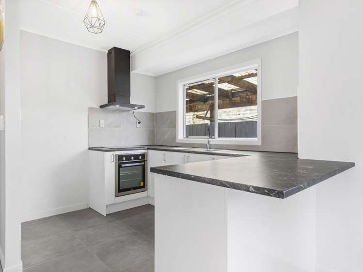 13b Seddon Street Glenholme_7