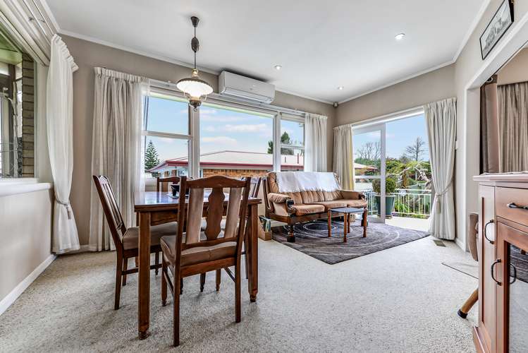 765 River Road Chartwell_12