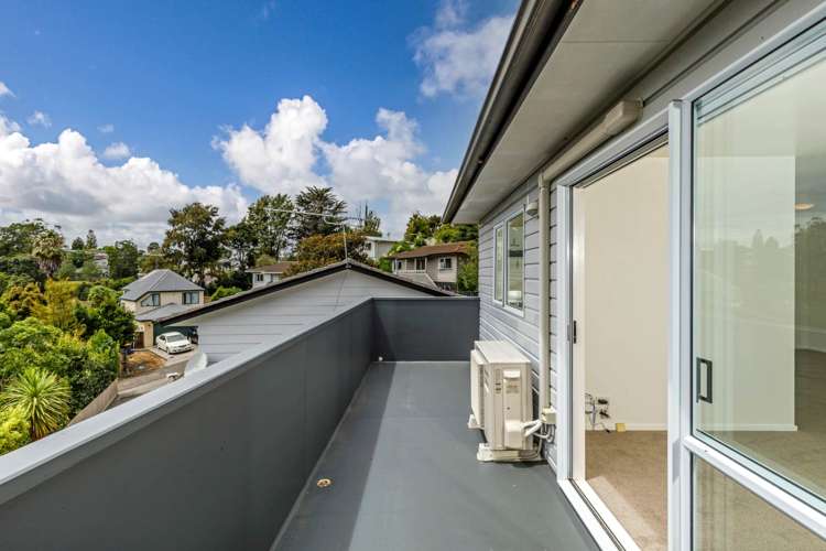 2/81 Spinella Drive Bayview_14