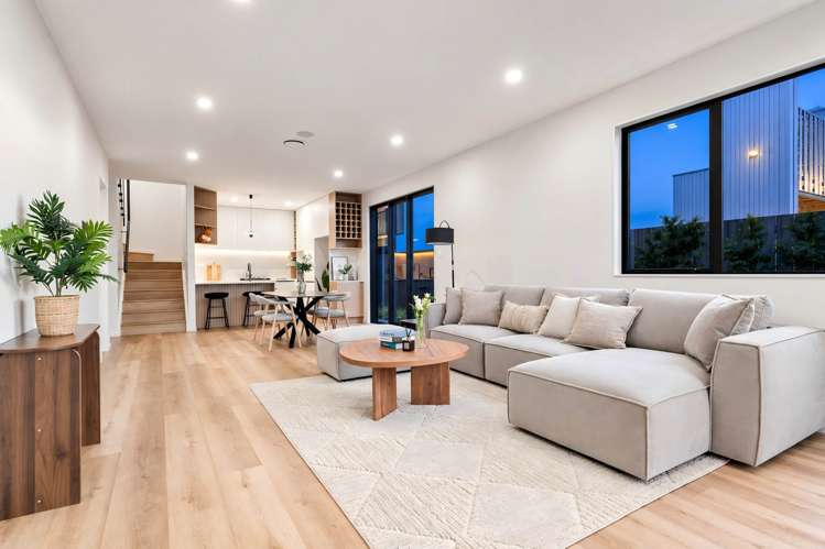 244A West Hoe Heights Orewa_1