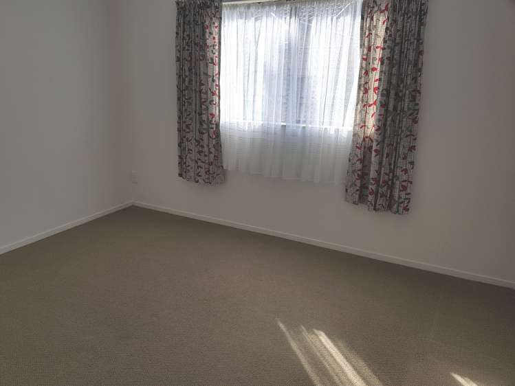 35 Basra Drive Henderson_12