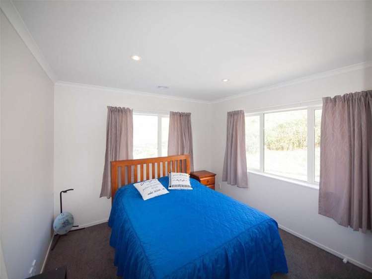 98 Amesbury Drive Churton Park_14