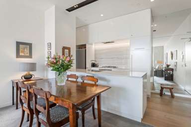 202/12 St Marks Road_4