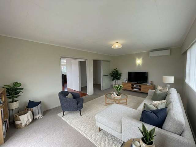 74 Kiwi Esplanade Mangere Bridge_2