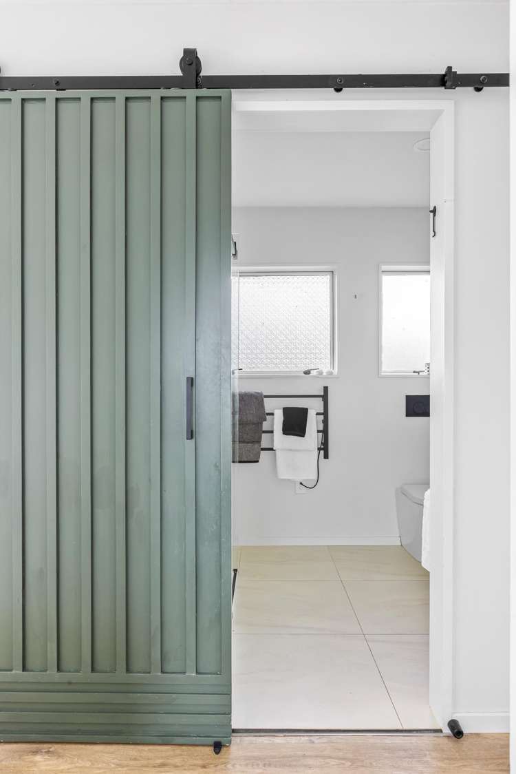 20b Moffat Road Red Beach_16